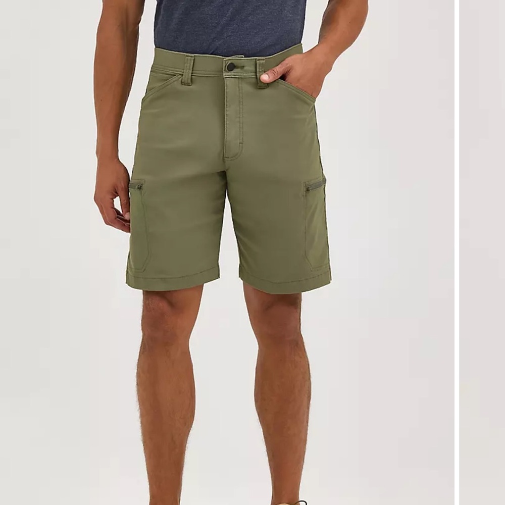 Men's Cargo Short Size 42